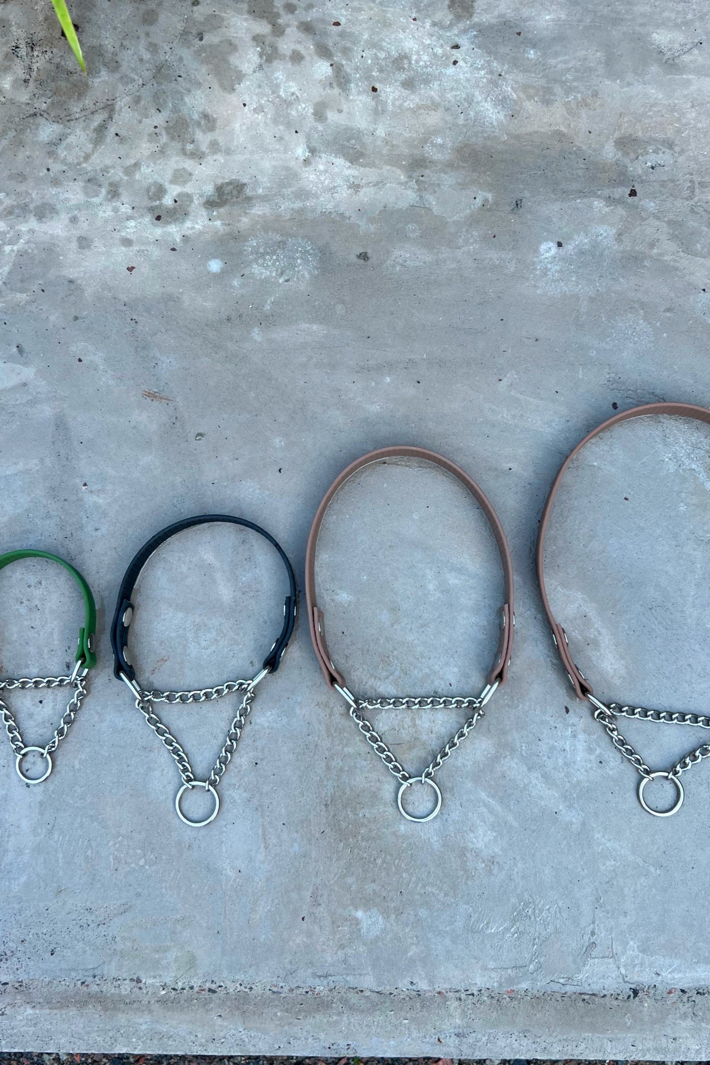 Halvstryp halsband med kedja i vattentätt hexa material
