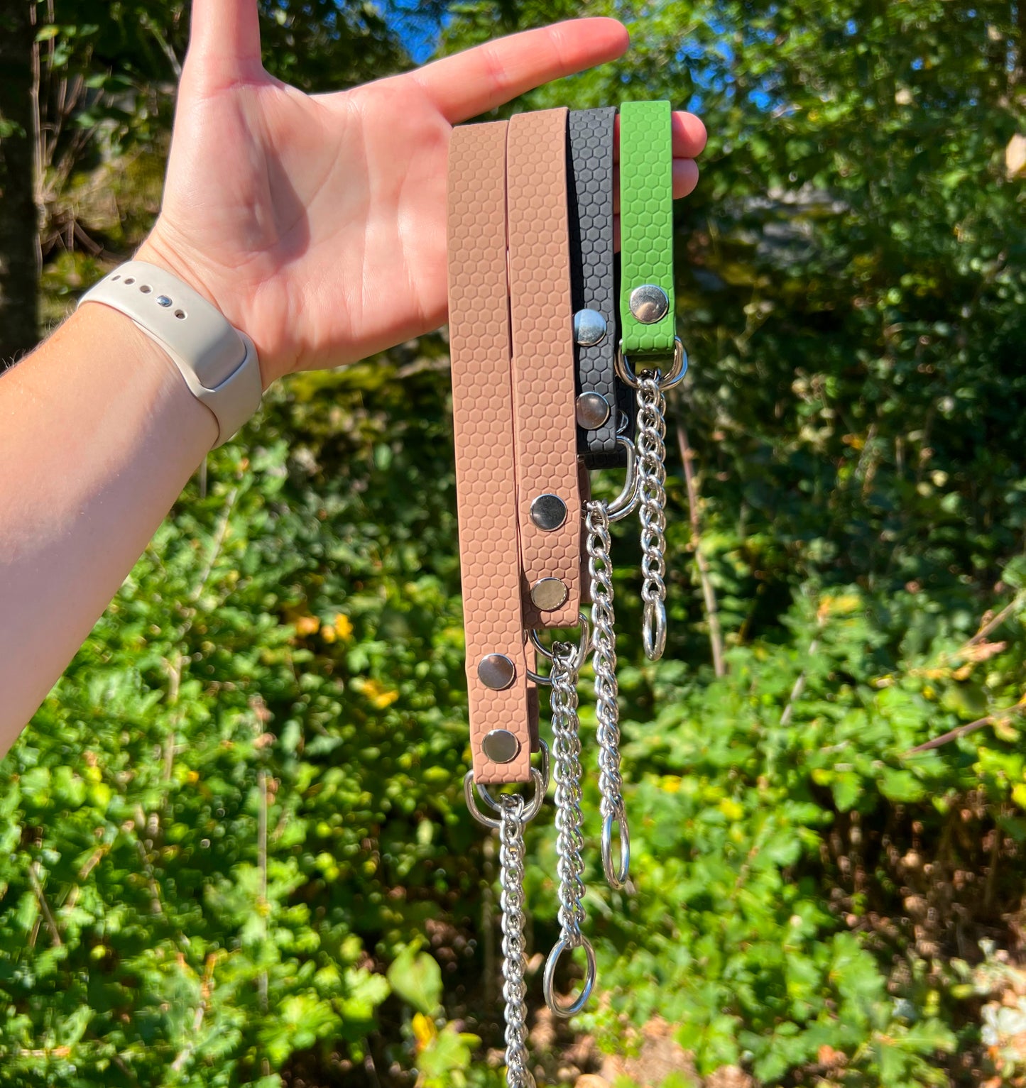 Halvstryp halsband med kedja i vattentätt hexa material