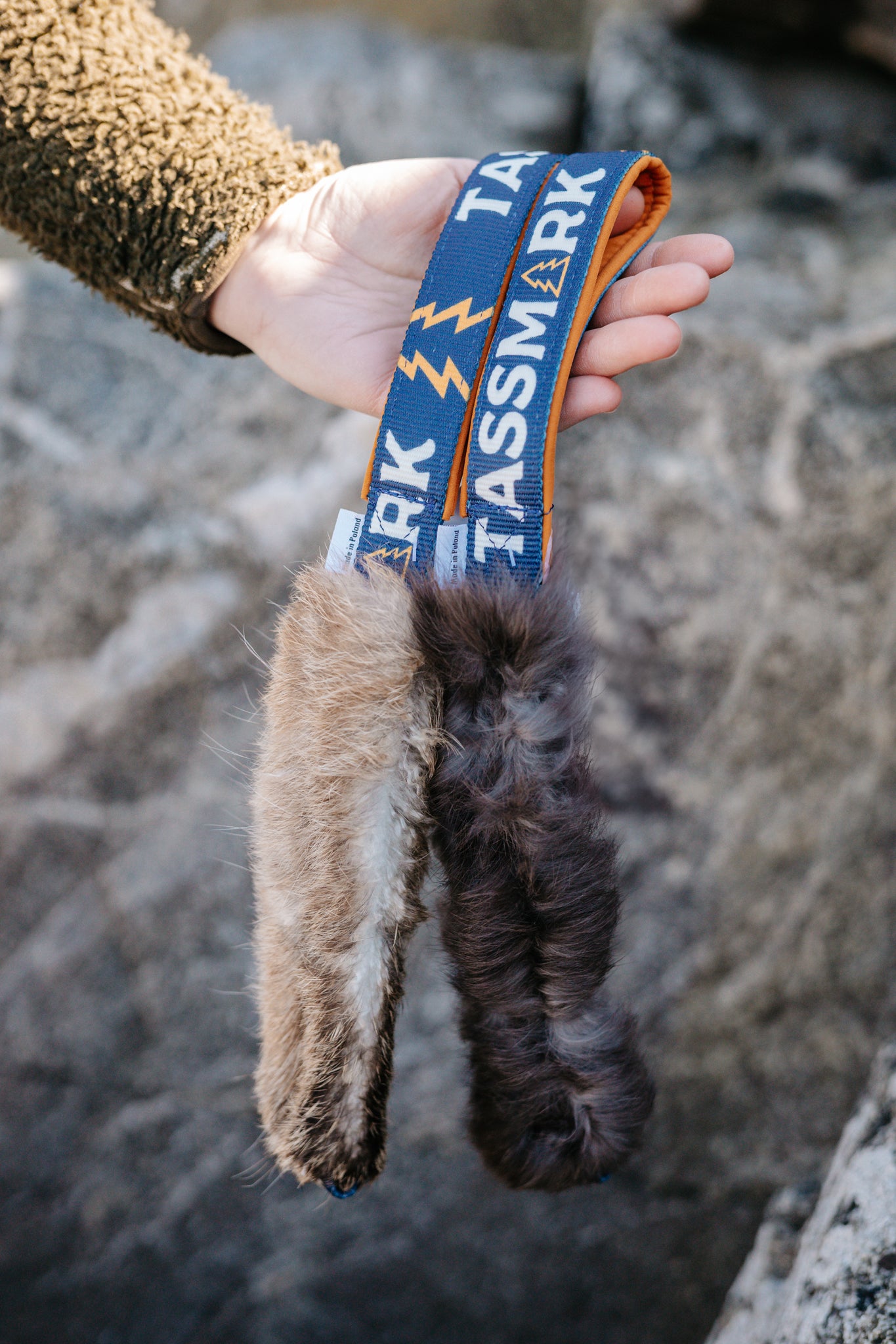 Fickleksak i kaninpäls med handtag